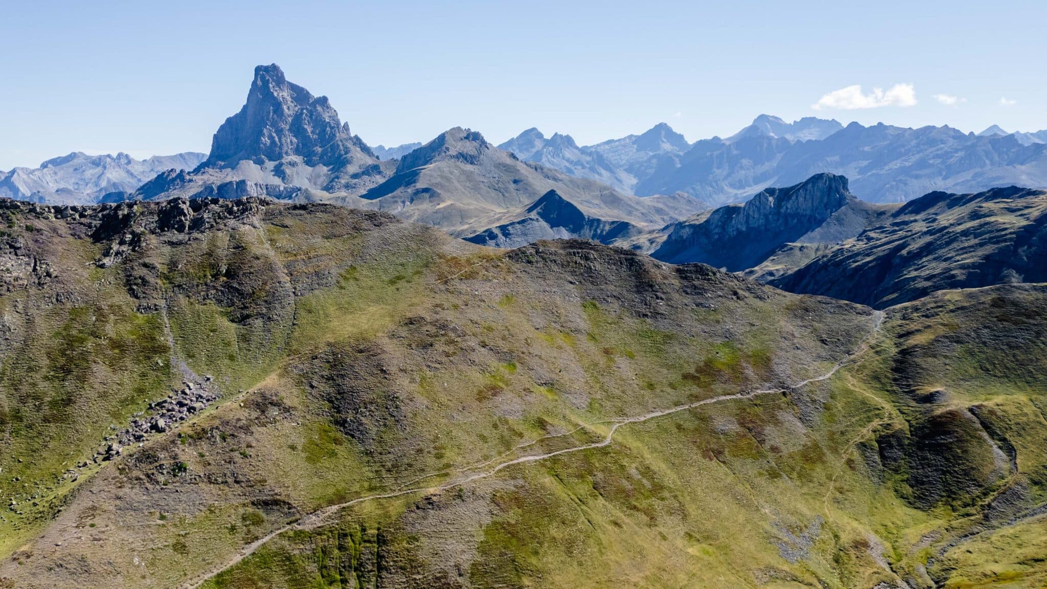 Ruta al Collado de Astún: guía fácil con telesilla
